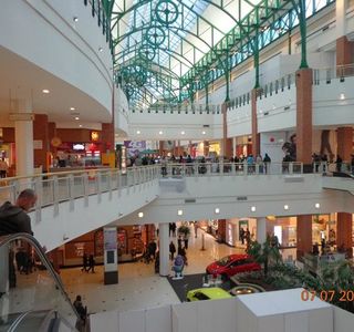 Praia De Belas Shopping Center