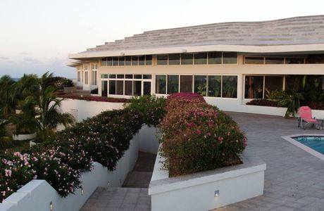 Captain's Bay