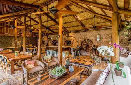 Hacienda La Danesa Lodge