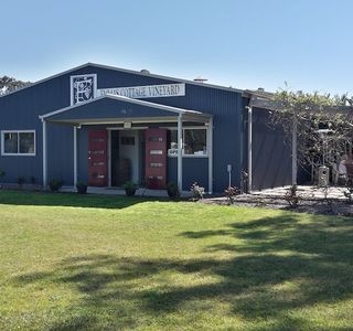 Emma's Cottage Vineyard Cellar Door Gallery