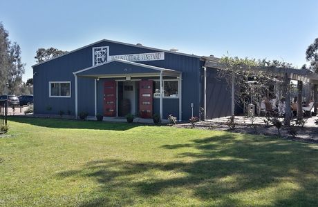 Emma's Cottage Vineyard Cellar Door Gallery