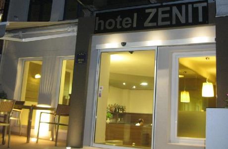 Zenit Books Bar