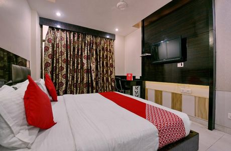 Lotus Palace Tabacaria & Lounge