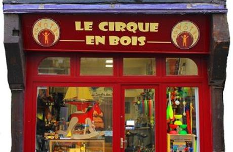 Le Cirque en Bois