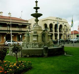 The Riddoch & Main Corner Complex