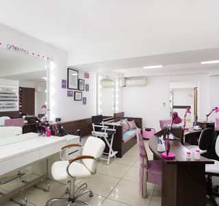S.O.S Beauty Studio