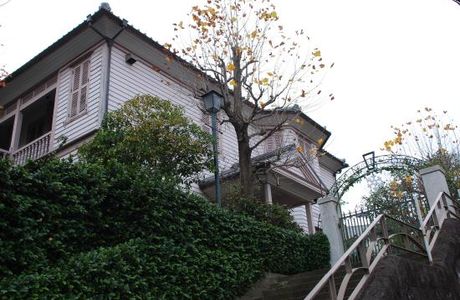 Higashi-yamate Preservation Center