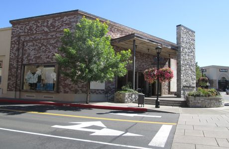 Bridgeport Village
