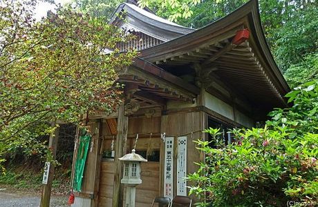 Nanzoin Shakaden Nokotsudo