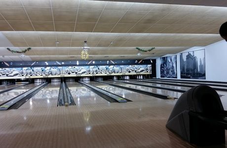 Bowling Laser Game Le Regency