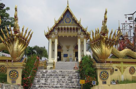 The Thai Chetawan Temple (Wat Chetawan)