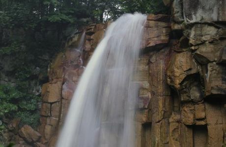 Shirafuji no Taki Waterfall