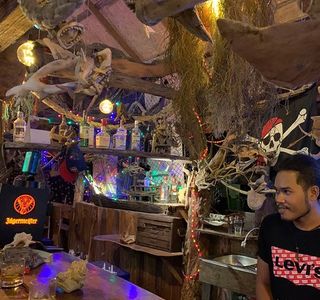 Fat Shark Bar
