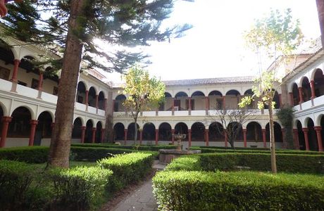 Museo y Catacumbas Del Convento San Francisco de Asis Del Cusco