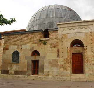 Seyh Tavusbaba Turbesi ve Camii