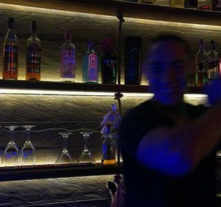 Black Parrot Bar