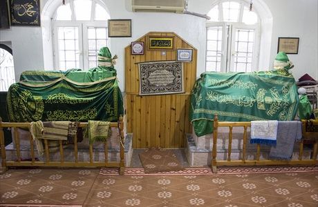 Talha Zubeyr Turbesi