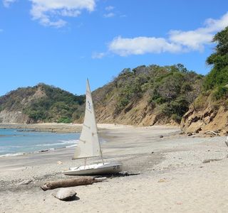 Playa Barco Quebrado