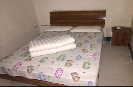 YuQuan DongLu XiuXianGouWu ShangYeJie