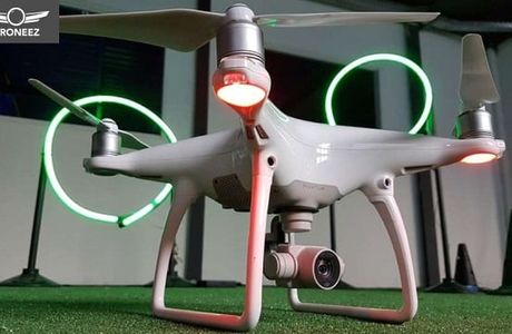 Droneez