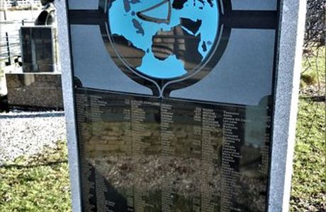 Stèle / Hommage aux Victimes de lEsclavage