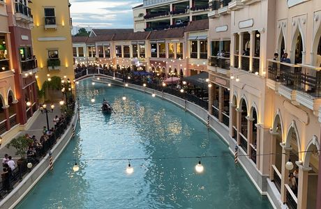 Venice Grand Canal Mall