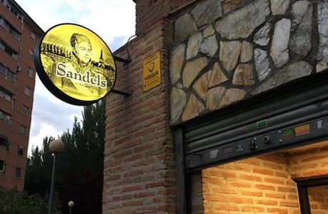 Bar de copas Toktumi