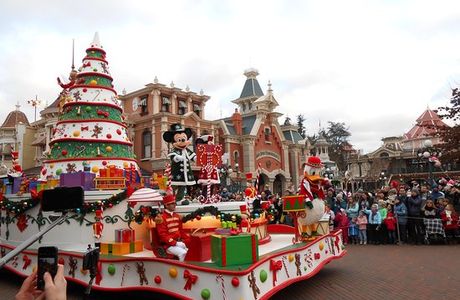 Paris Disney Shuttle