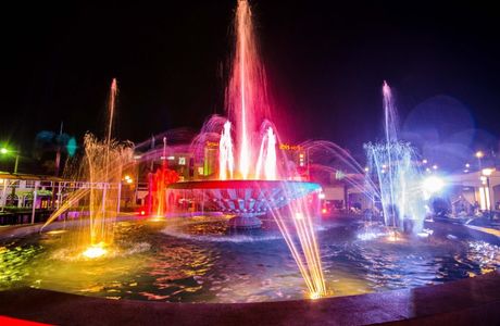 Nam Phou Fountain