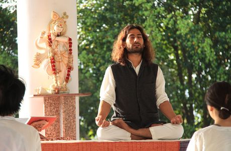 Yoga Vini