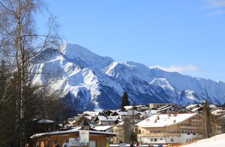 Modern Ski