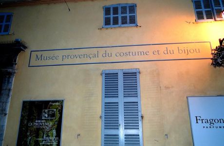 Musee du Bijou et du Costume Provencal