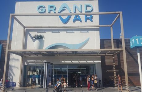 Centre Commercial Grand Var