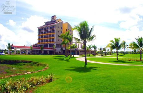 Queen's Island Golf and Resort