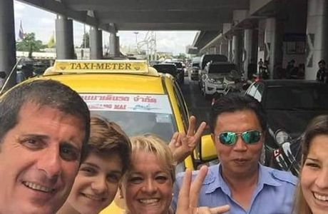 Champion Private taxi Chiang mai