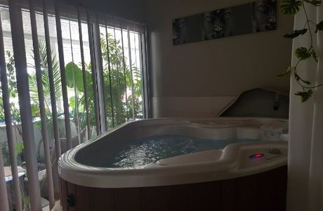 Serenity Spa Airlie Beach