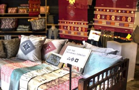 Ock Pop Tok Store