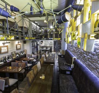 Il Grappolo Wine Bar