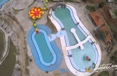 Coconut Island Carita Water Park