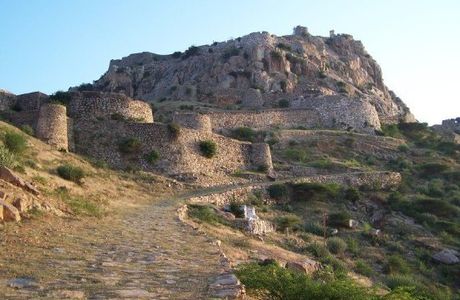 Loharu Fort