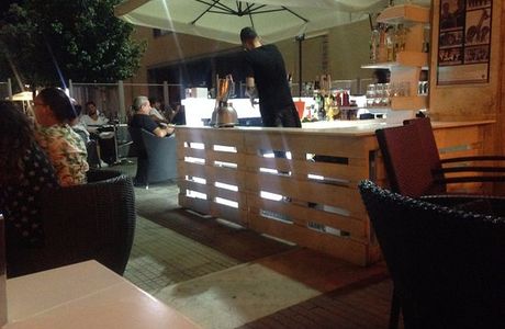 L'Incontro Cafe