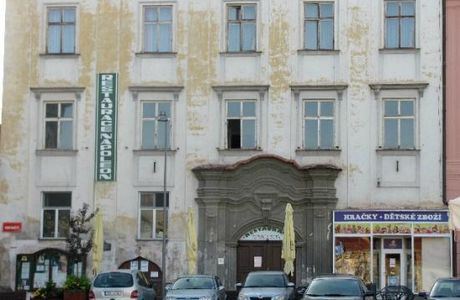 Ugart Palace