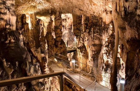 Biserujka Cave