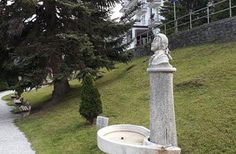 Thermalwasserbrunnen im Martin-Luther Park