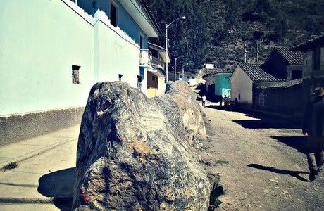 Muro Megalitico en Urabarriu