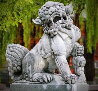 Stone Statue of Lion in Nakajima-ku East