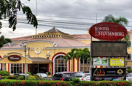 Casablanca Casino at Hotel Stotsenberg