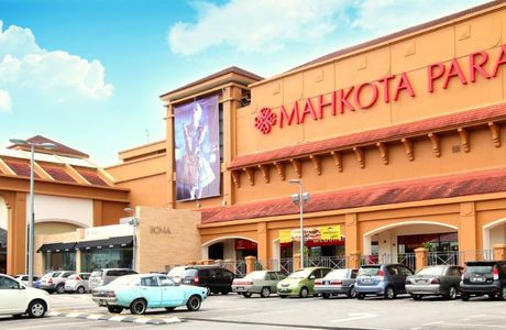 Mahkota Parade