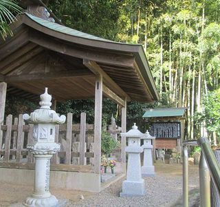 Grave of Bokuden Tsukahara