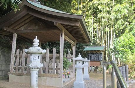 Grave of Bokuden Tsukahara